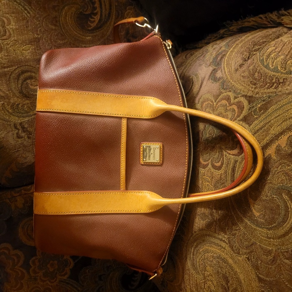 Dooney and Bourke Vintage Leather Burgundy Purse